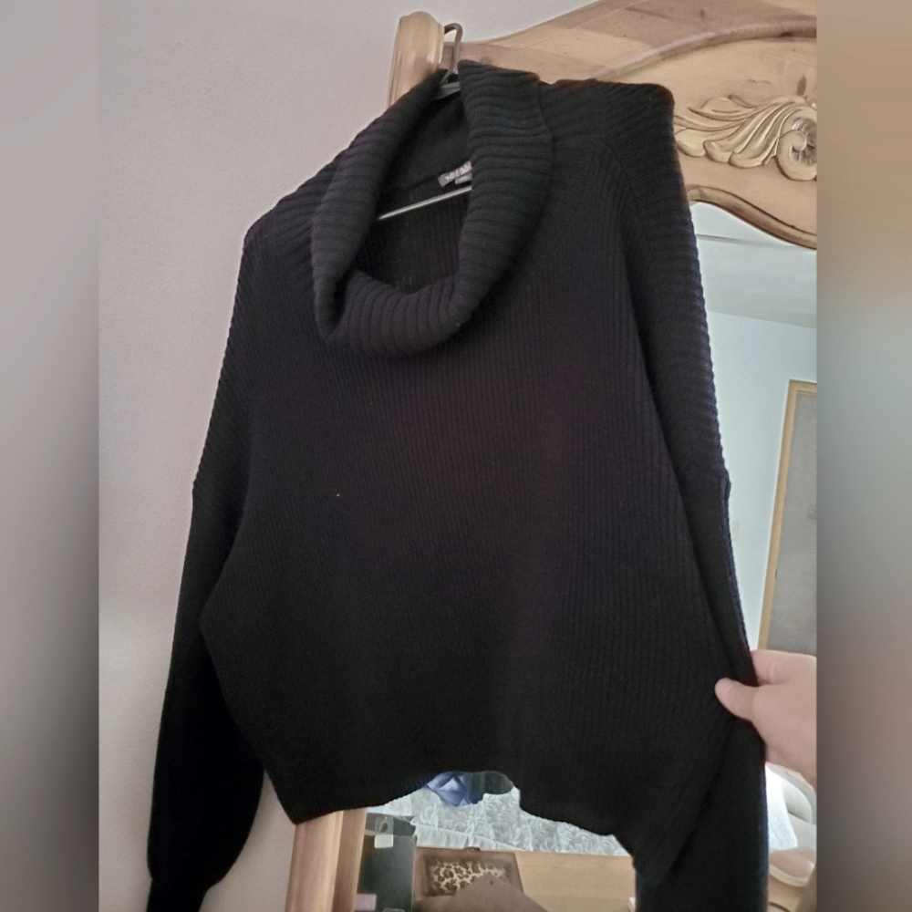 Black Turtleneck Cropped Sweater